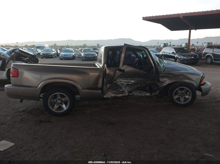 2001 GMC Sonoma Sls VIN: 1GTCS195818245157 Lot: 43599944