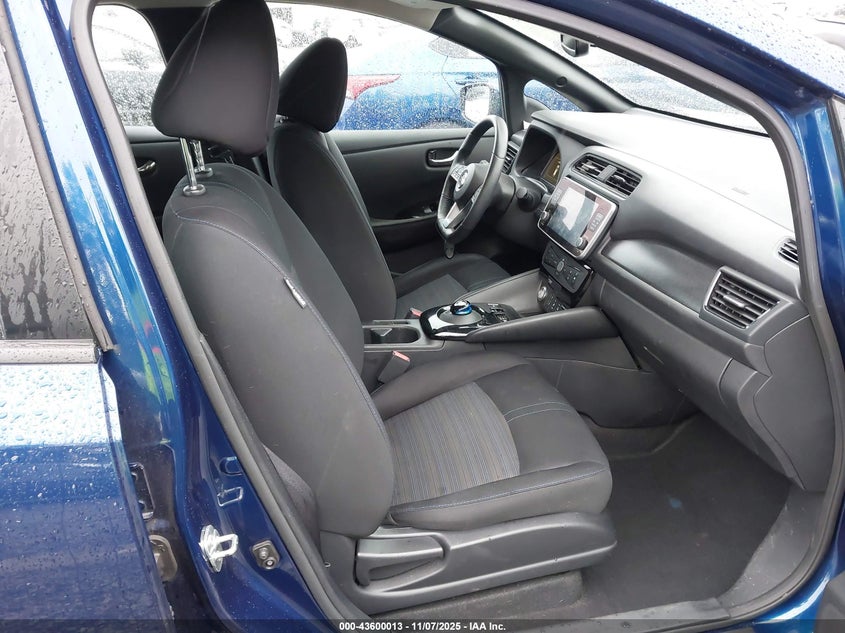 2022 NISSAN LEAF SV PLUS 62 KWH — Фото 19