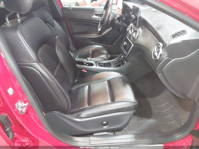 2018 MERCEDES-BENZ GLA 250 4MATIC - WDCTG4GB5JJ512964