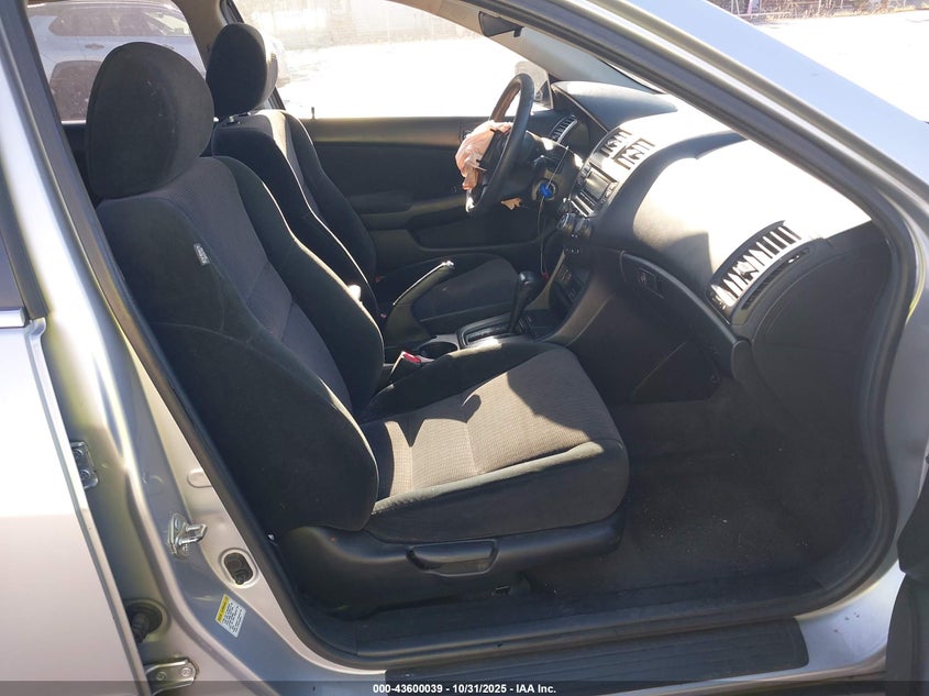 1HGCM56425A068960 2005 HONDA ACCORD photo no. 5