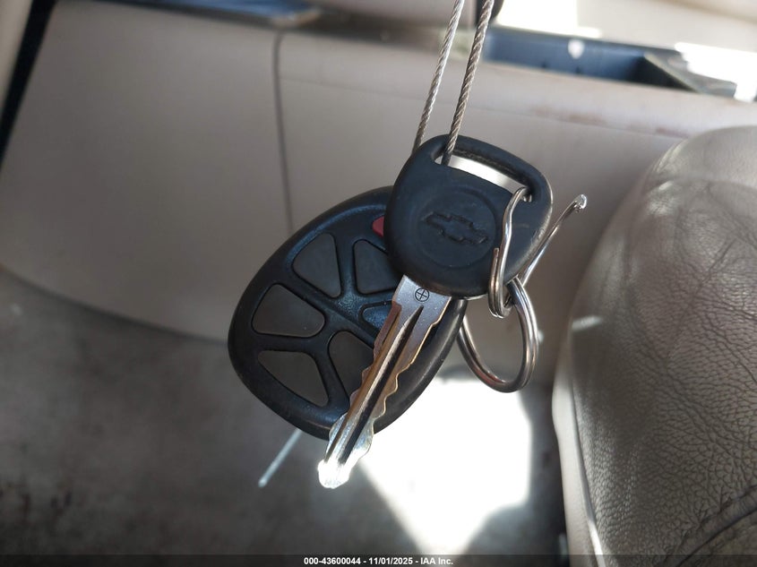 2007 Chevrolet Suburban 1500 Lt VIN: 1GNFC16JX7J174161 Lot: 43600044