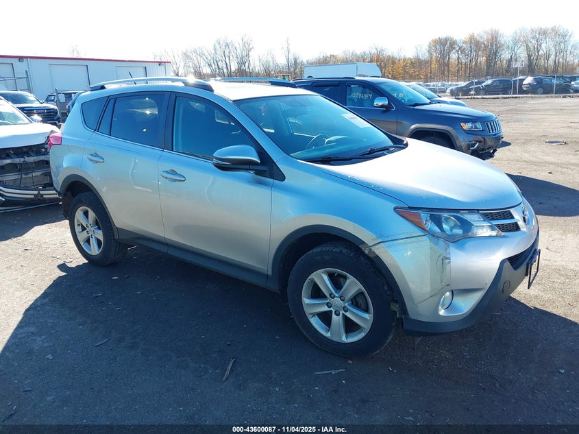 TOYOTA RAV4 XLE