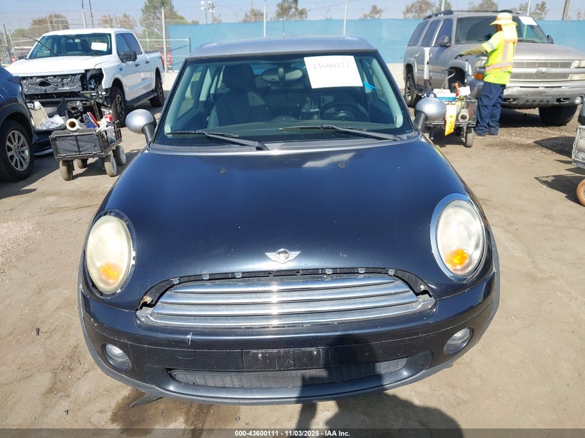 2008 Mini Cooper Clubman VIN: WMWML33518TN66452 Lot: 43600111