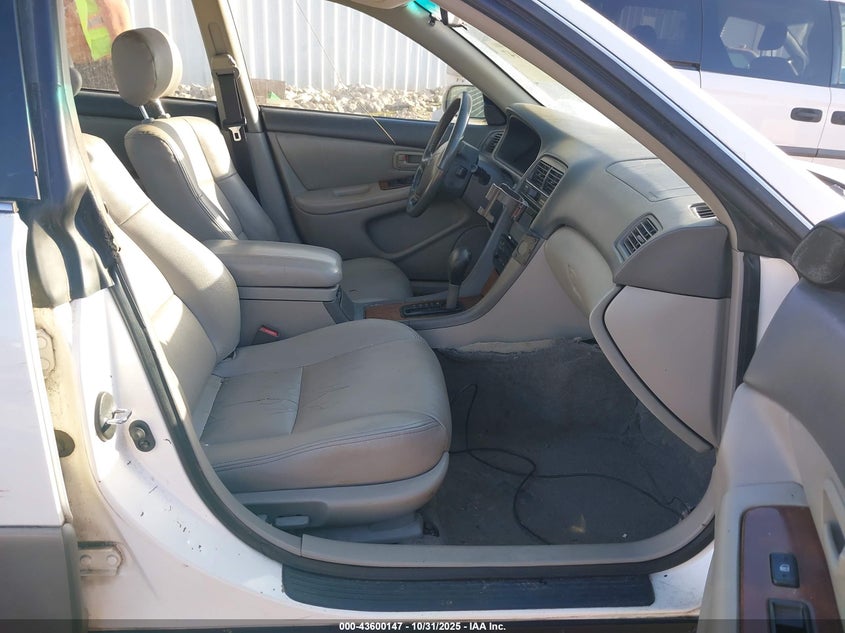 JT8BF22GXV0051993 1997 LEXUS ES photo no. 5