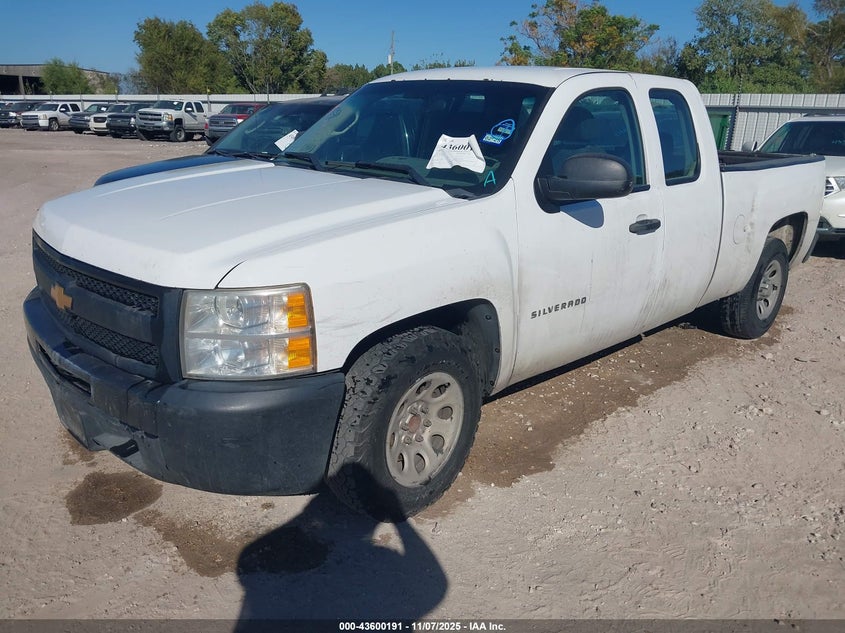 1GCRCPE07DZ111274 2013 CHEVROLET SILVERADO photo no. 2