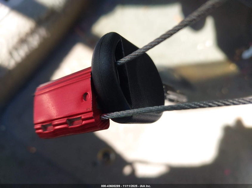 2003 Mercury Grand Marquis Ls VIN: 2MEFM75W83X653975 Lot: 43600289