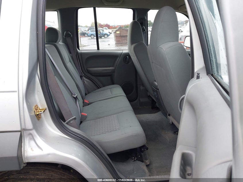 2006 Jeep Liberty Sport VIN: 1J4GL48556W237001 Lot: 43600332