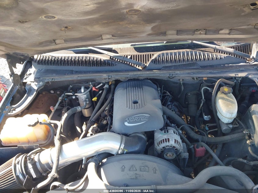 1GNEC13V04J324695 2004 CHEVROLET TAHOE photo no. 10
