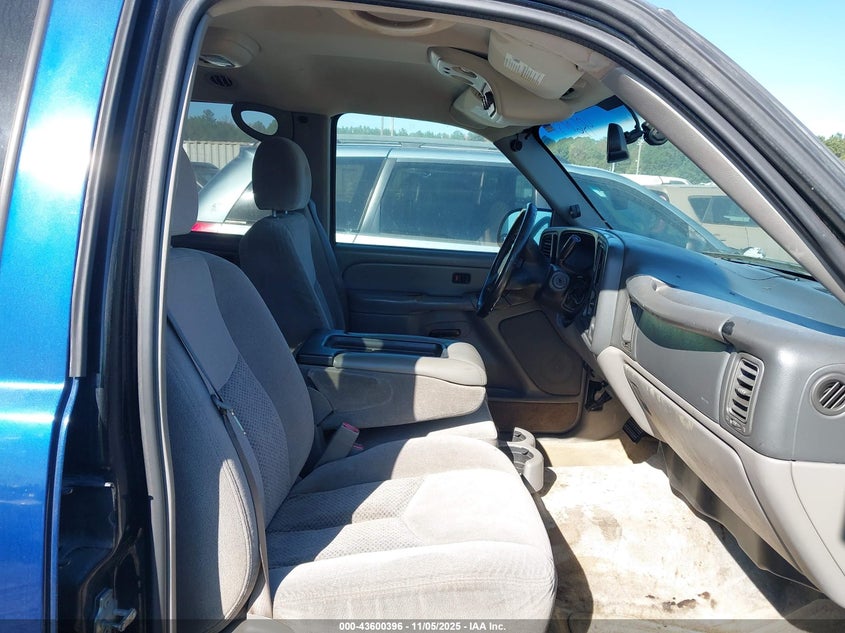 1GNEC13V04J324695 2004 CHEVROLET TAHOE photo no. 5