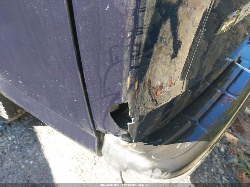 2006 Chevrolet Express Ls VIN: 1GAHG39U461272259 Lot: 43600398