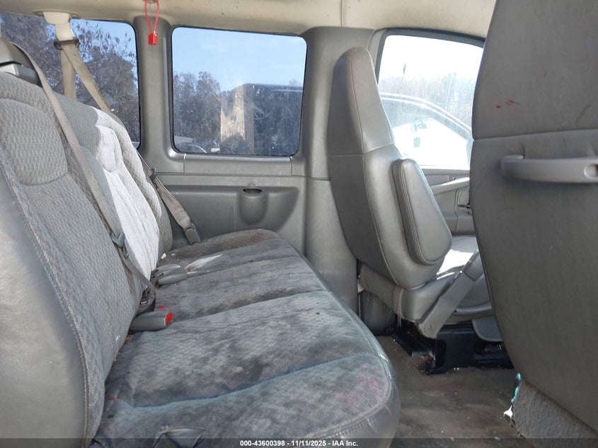 2006 Chevrolet Express Ls VIN: 1GAHG39U461272259 Lot: 43600398