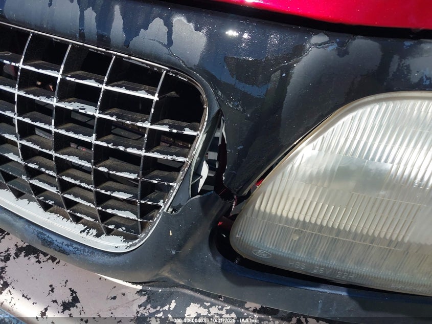 2000 Ford F-150 Lariat/Work Series/Xl/Xlt VIN: 1FTRX17W2YNB18584 Lot: 43600403