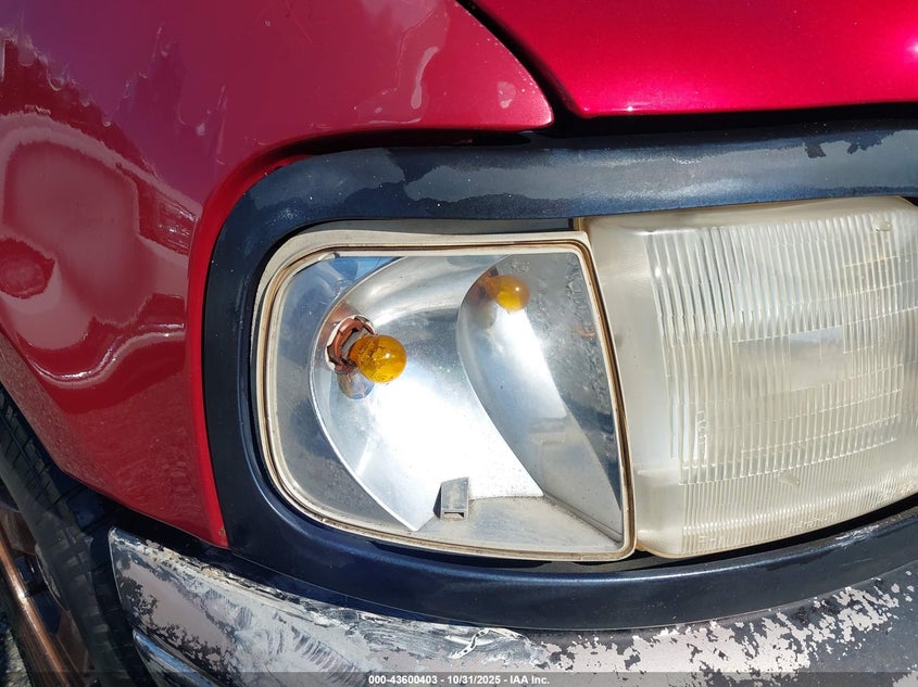 2000 Ford F-150 Lariat/Work Series/Xl/Xlt VIN: 1FTRX17W2YNB18584 Lot: 43600403