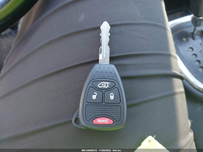 2012 Chrysler 200 Touring VIN: 1C3CCBBB2CN278828 Lot: 43600419