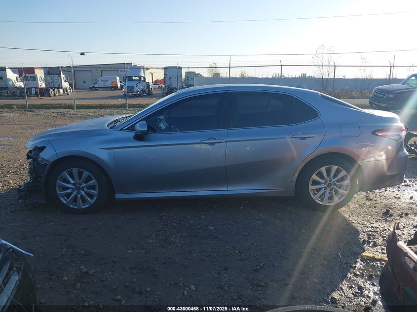 2019 TOYOTA CAMRY LE 4T1B11HK5KU251086