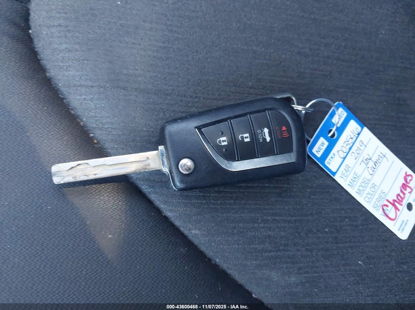 2019 TOYOTA CAMRY LE 4T1B11HK5KU251086