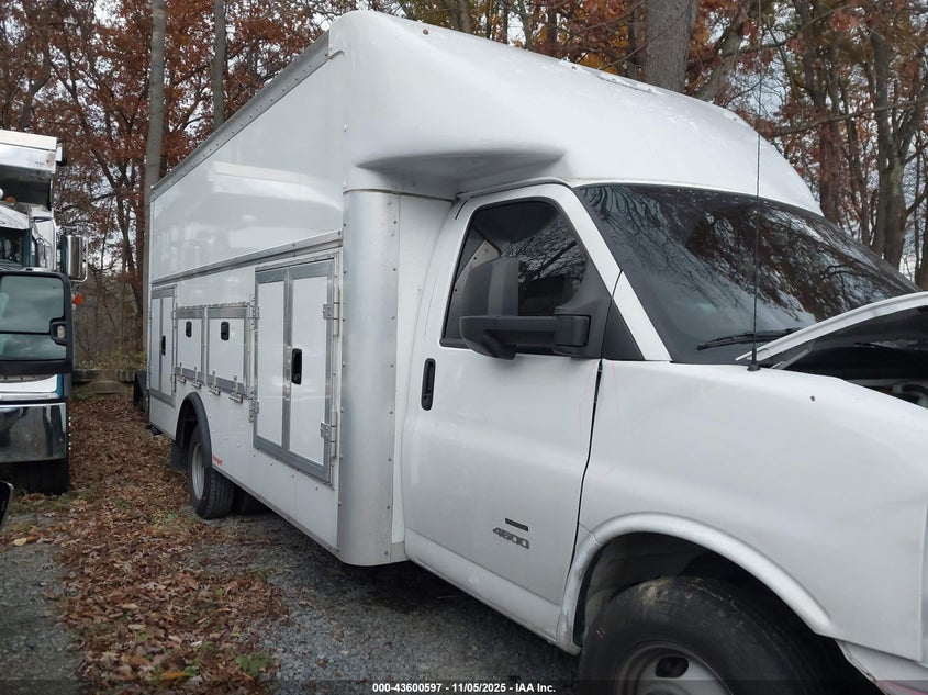 2024 Chevrolet Express Cutaway 4500 Van VIN: 1HA6GVC74RN002938 Lot: 43600597