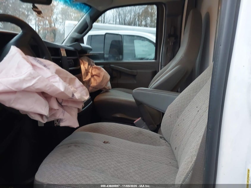 2024 Chevrolet Express Cutaway 4500 Van VIN: 1HA6GVC74RN002938 Lot: 43600597