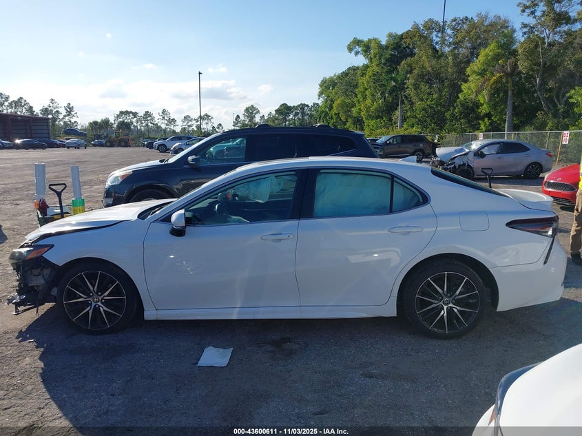 2022 TOYOTA CAMRY SE - 4T1T11AK7NU061695