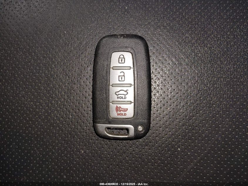 2013 Hyundai Genesis 3.8 VIN: KMHGC4DD6DU250217 Lot: 43600630