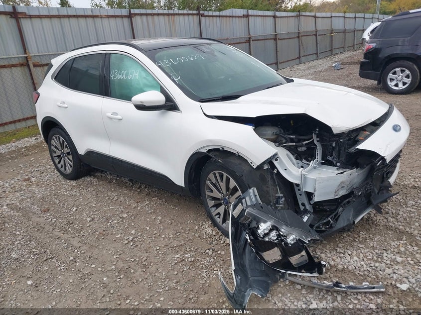 FORD ESCAPE TITANIUM