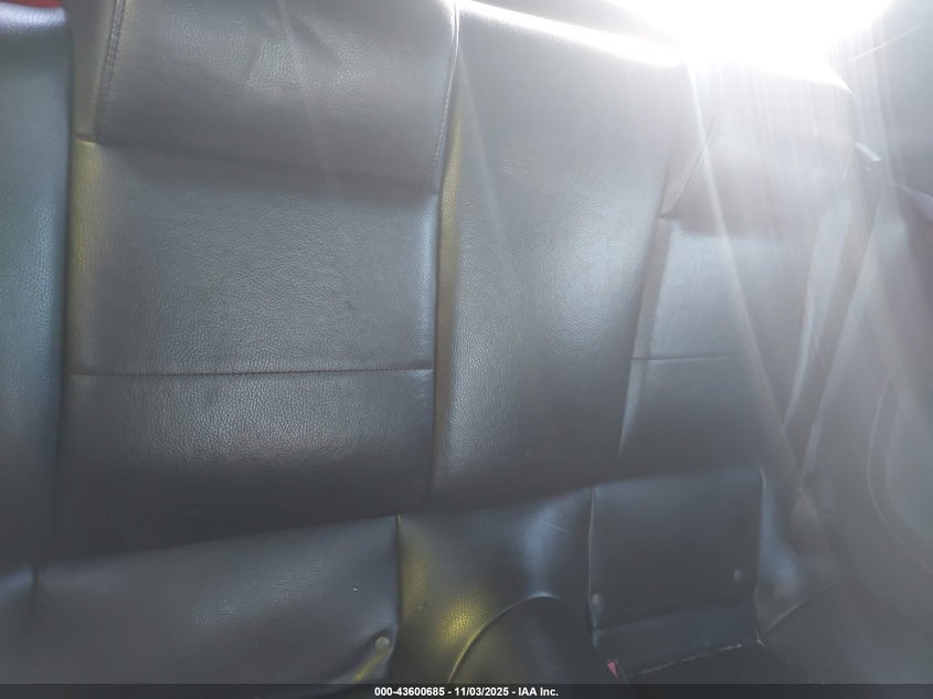 2007 Ford Mustang V6 Deluxe/V6 Premium VIN: 1ZVFT84NX75215787 Lot: 43600685