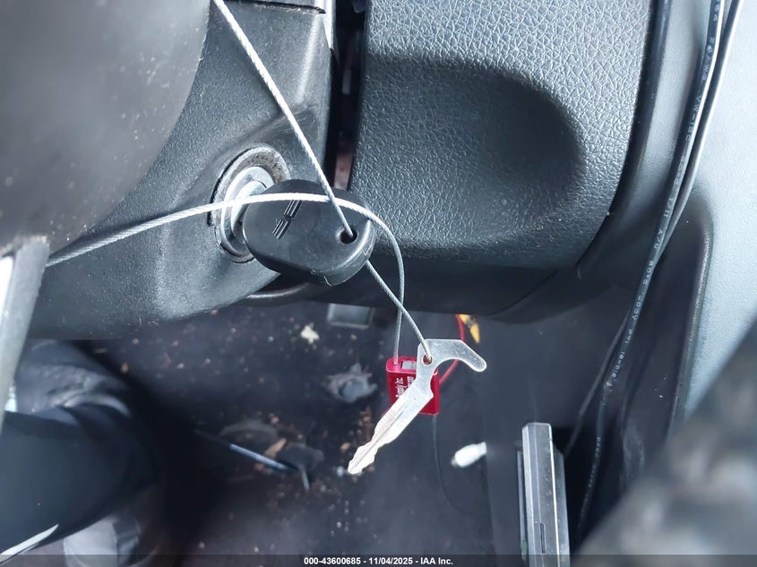 2007 Ford Mustang V6 Deluxe/V6 Premium VIN: 1ZVFT84NX75215787 Lot: 43600685