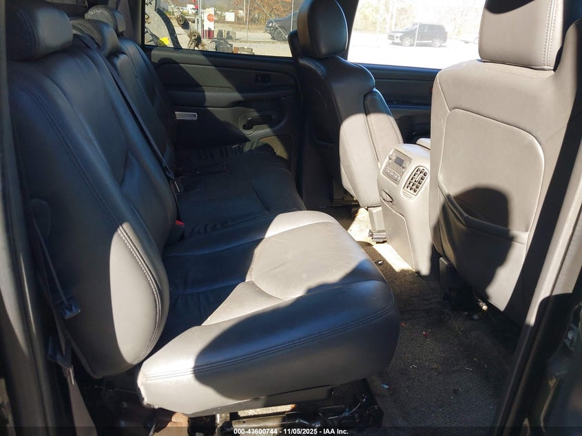 2003 Chevrolet Avalanche 1500 VIN: 3GNEK13T43G324216 Lot: 43600744