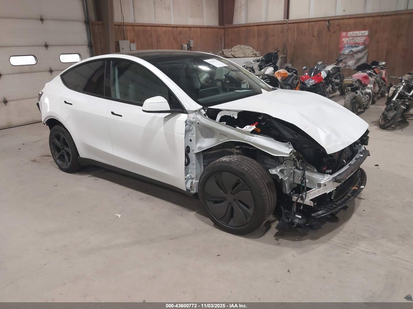 TESLA MODEL Y LONG RANGE DUAL MOTOR ALL-WHEEL DRIVE