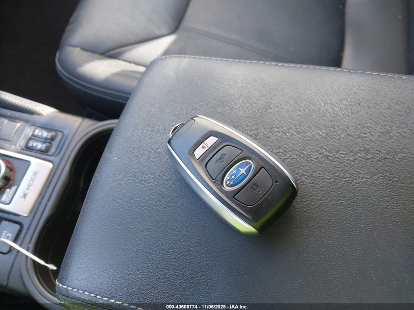 2019 SUBARU FORESTER LIMITED JF2SKAUC7KH543722