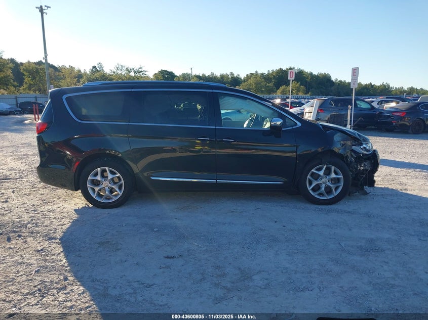2020 CHRYSLER PACIFICA LIMITED - 2C4RC1GG0LR109673