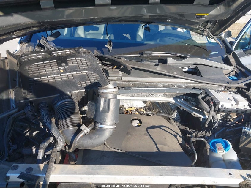 WA1LAAF72HD005378 2017 AUDI Q7 photo no. 10