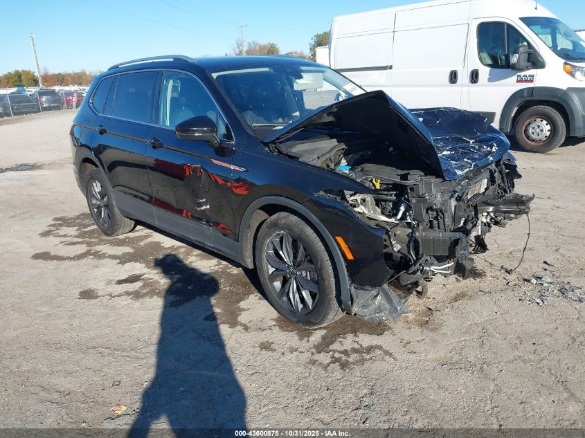 VOLKSWAGEN TIGUAN 2.0T SE