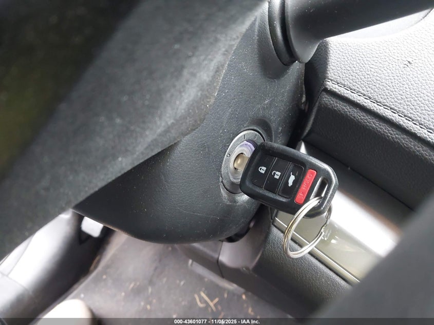 2015 HONDA CR-V LX - 5J6RM4H32FL061787