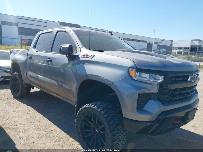 CHEVROLET SILVERADO 1500 4WD SHORT BED LT TRAIL BOSS