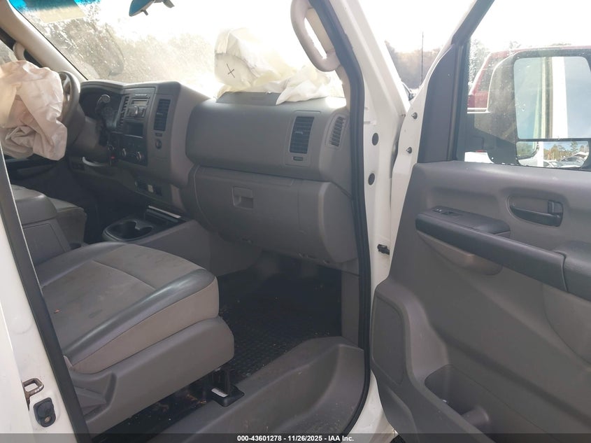 2013 Nissan Nv Cargo Nv2500 Hd Sv V6 VIN: 1N6BF0KY6DN106873 Lot: 43601278