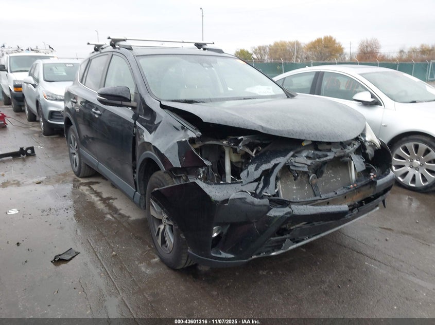 2017 TOYOTA RAV4 XLE - 2T3WFREV0HW324509