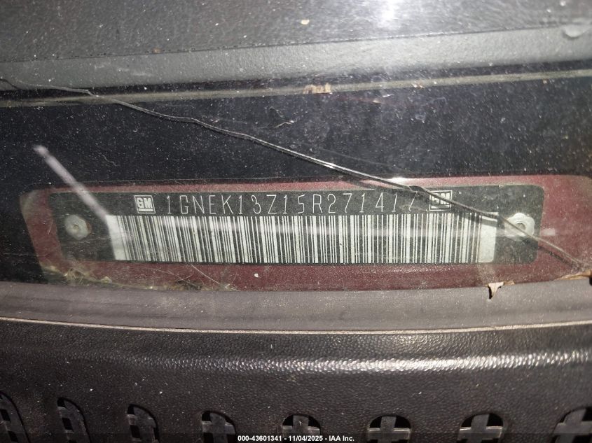 2005 Chevrolet Tahoe Z71 VIN: 1GNEK13Z15R271417 Lot: 43601341