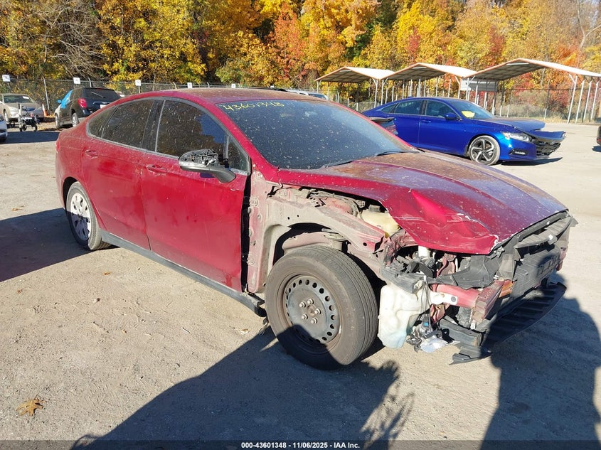 2013 FORD FUSION S - 3FA6P0G71DR319105