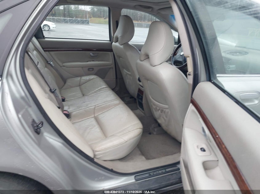 2005 Volvo S80 2.5T/2.5T Awd VIN: YV1TH592951398683 Lot: 43601373