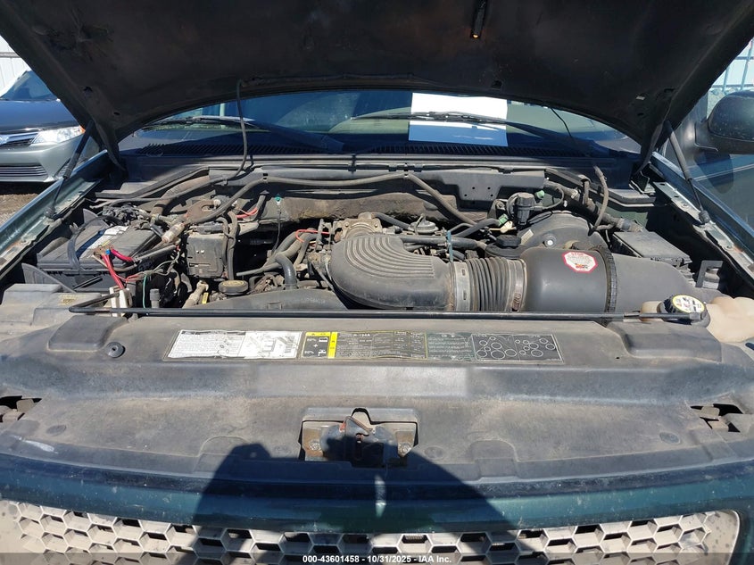 2002 Ford F-150 Lariat/Xlt VIN: 1FTRW08L32KE28401 Lot: 43601458