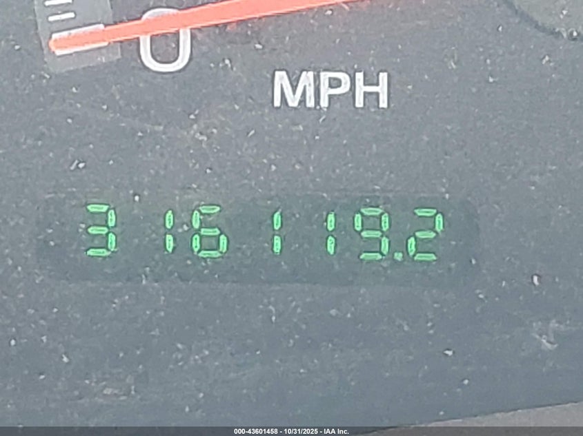 2002 Ford F-150 Lariat/Xlt VIN: 1FTRW08L32KE28401 Lot: 43601458