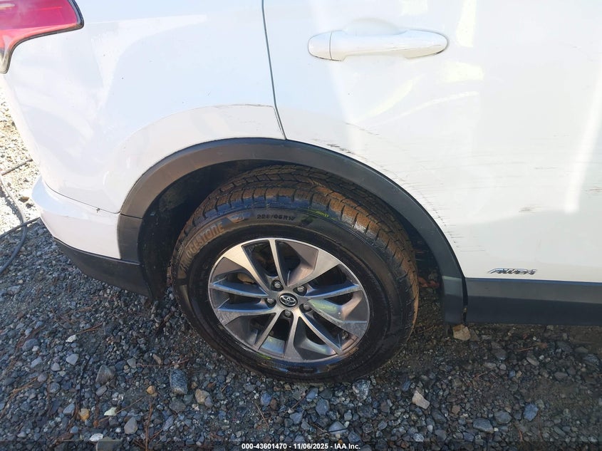 2018 TOYOTA RAV4 HYBRID LE - JTMRJREV7JD190239