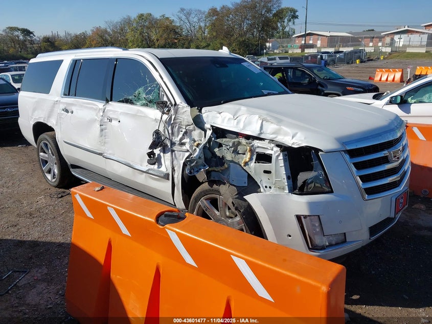 CADILLAC ESCALADE PREMIUM LUXURY