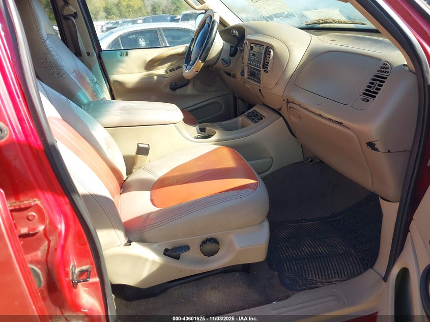 1FMPU18L81LB63952 2001 FORD EXPEDITION photo no. 5