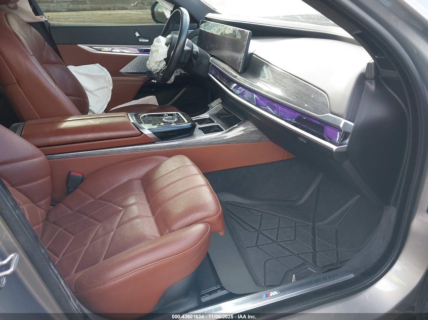 2023 BMW I7 xDrive60 VIN: WBY53EJ04PCM72170 Lot: 43601634