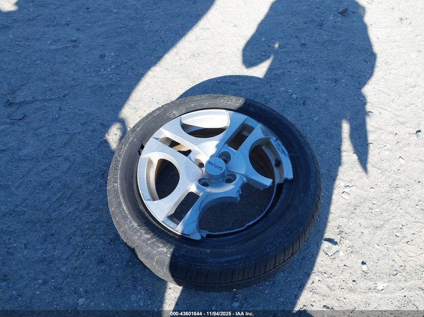 2004 Saturn Ion 2 VIN: 1G8AZ52F04Z173134 Lot: 43601644