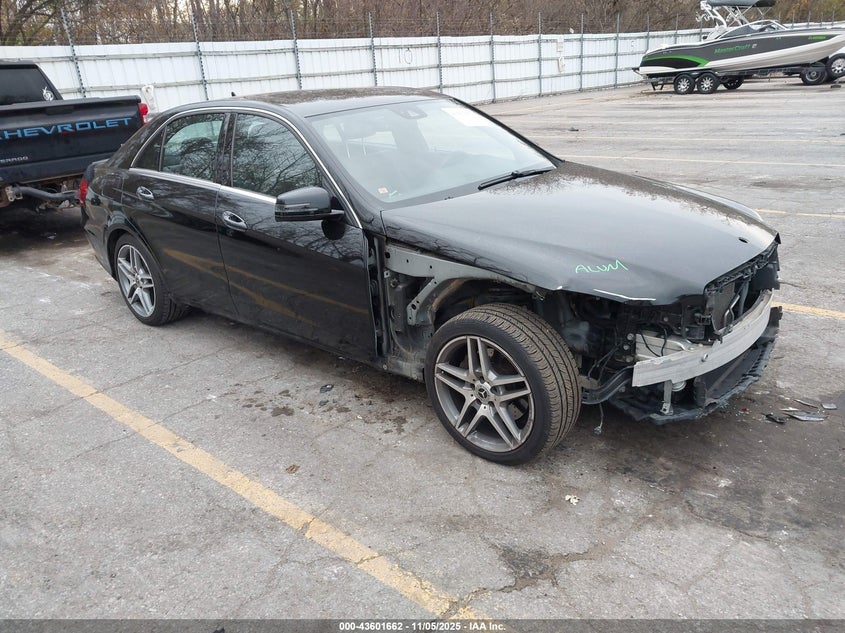 MERCEDES-BENZ E-CLASS 4MATIC