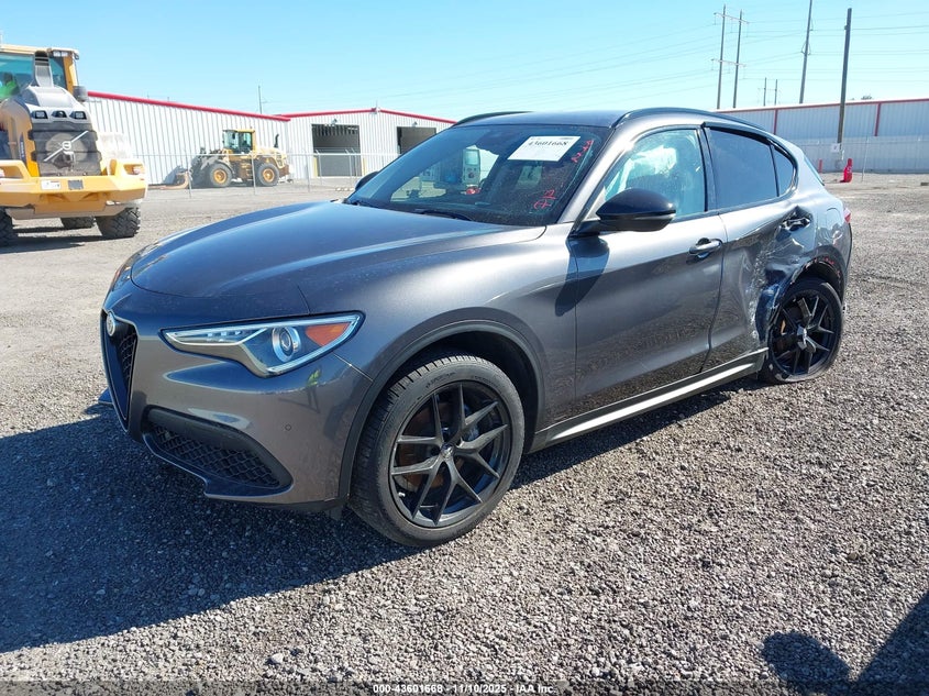 ZASPAJAN4M7D03525 2021 ALFA ROMEO STELVIO photo no. 2