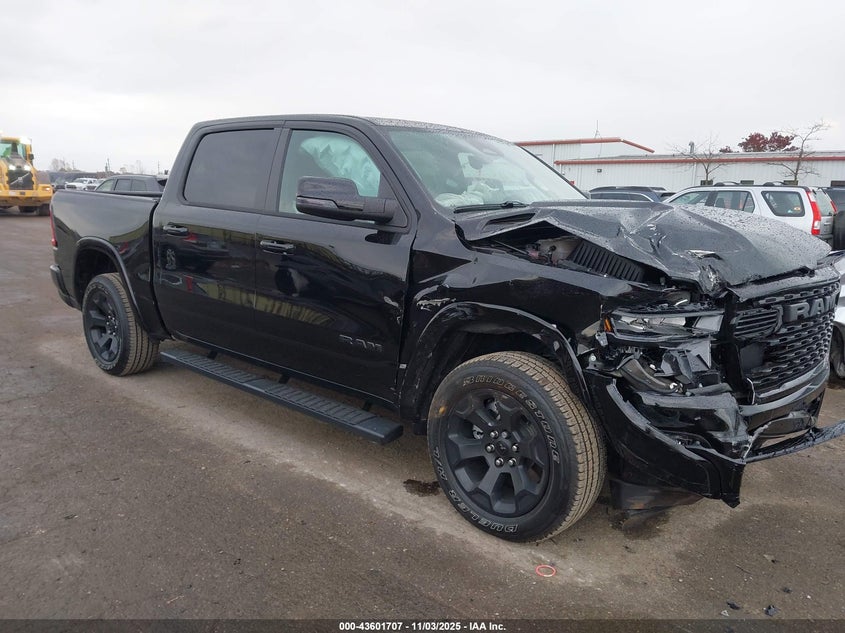 RAM 1500 BIG HORN 4X4 5 7 BOX